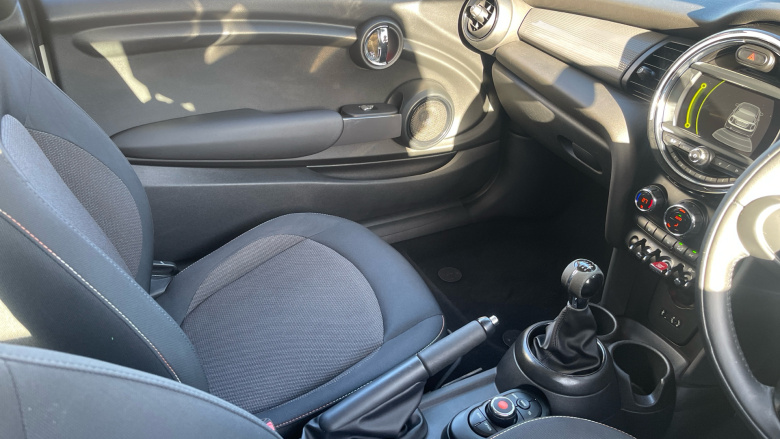 MINI Hatchback 1.5 Cooper 3dr Petrol Hatchback